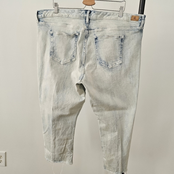 Lauren Ralph Lauren Jeans 22W Washed Denim Raw Hem Stretch Denim Crop Length - Picture 9 of 10